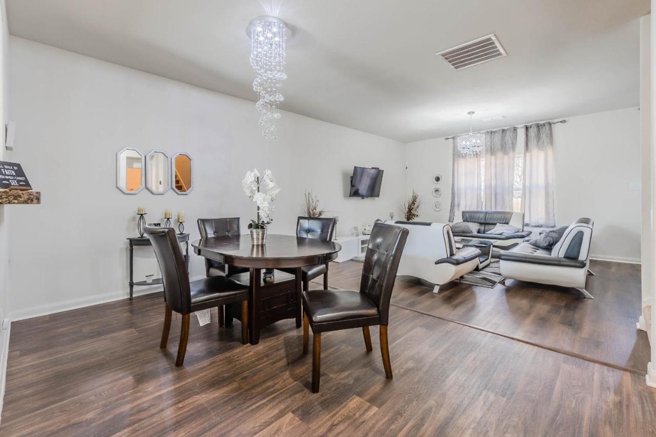 Luxury 5Br Dallas Retreat With Business Amenities - Perfect For Business Travelers, Families & Groups Bagian luar foto