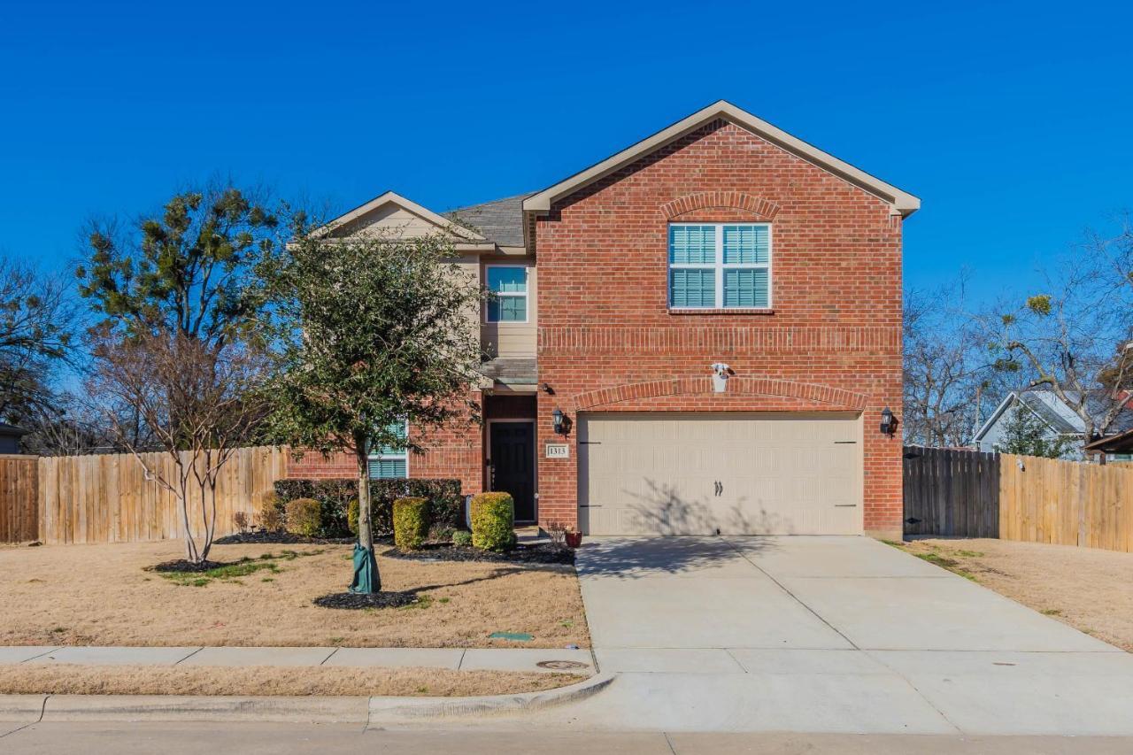 Luxury 5Br Dallas Retreat With Business Amenities - Perfect For Business Travelers, Families & Groups Bagian luar foto