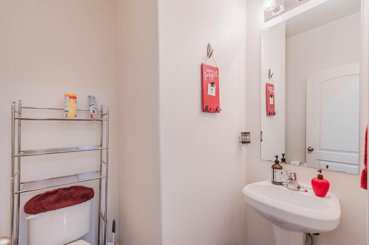 Luxury 5Br Dallas Retreat With Business Amenities - Perfect For Business Travelers, Families & Groups Bagian luar foto