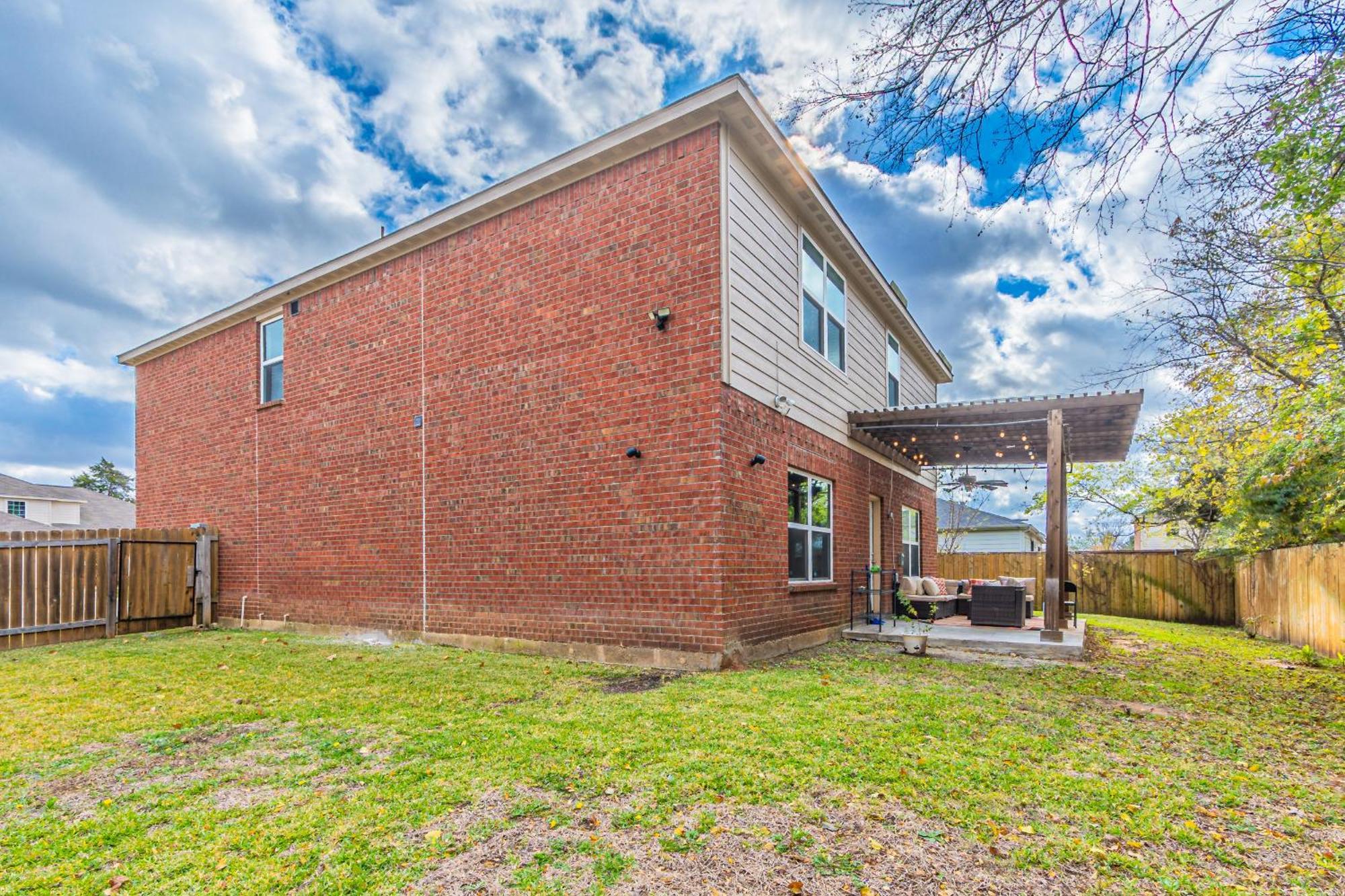 Luxury 5Br Dallas Retreat With Business Amenities - Perfect For Business Travelers, Families & Groups Bagian luar foto