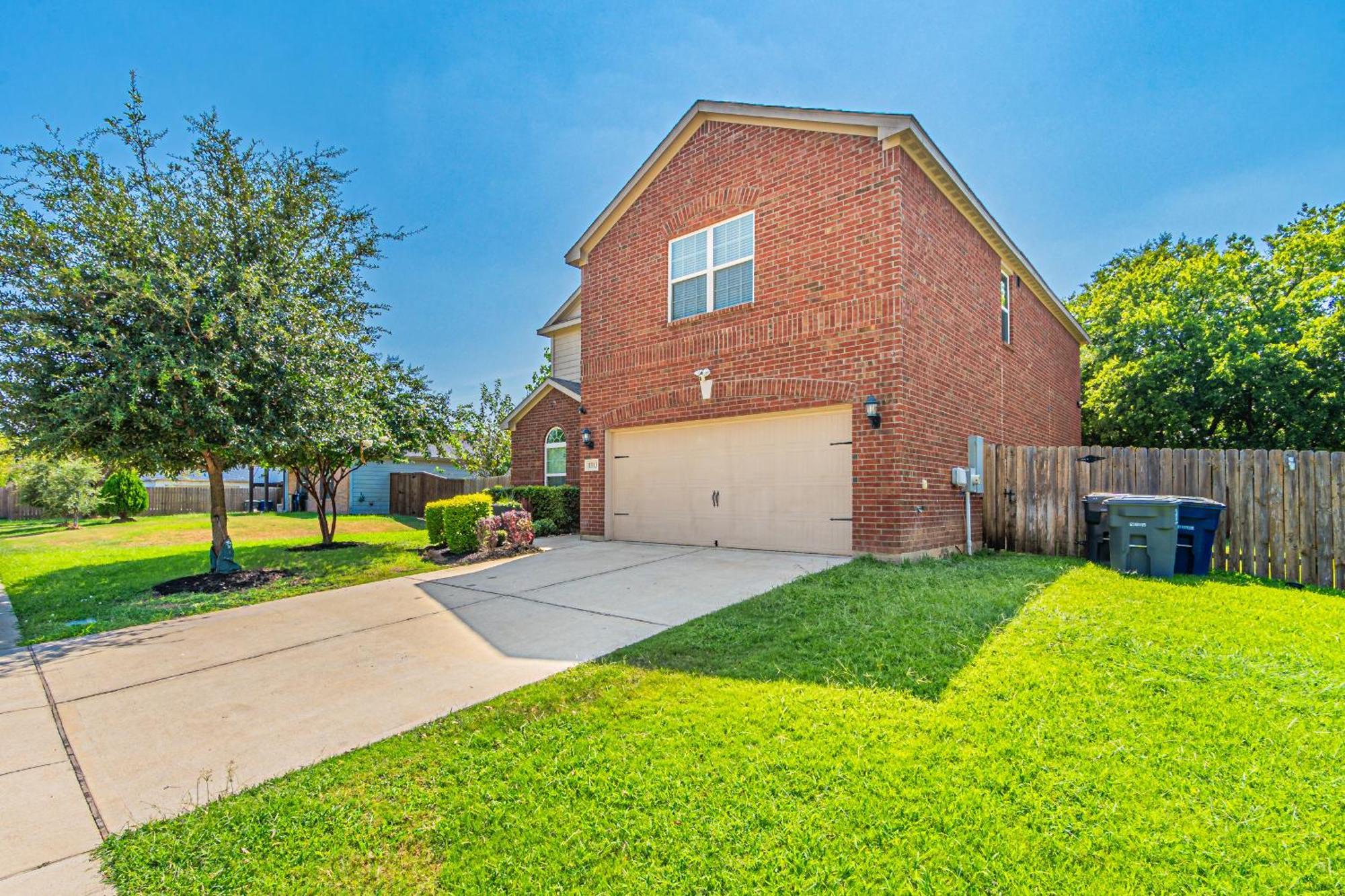 Luxury 5Br Dallas Retreat With Business Amenities - Perfect For Business Travelers, Families & Groups Bagian luar foto